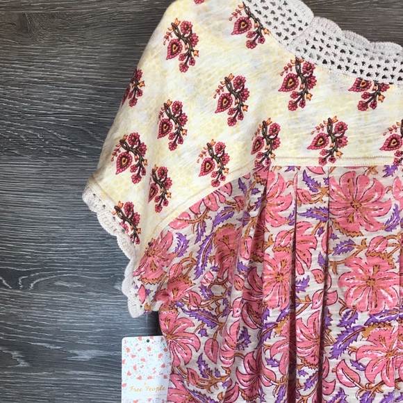 Free People Leilani Print Top NWT - Picture 11 of 13